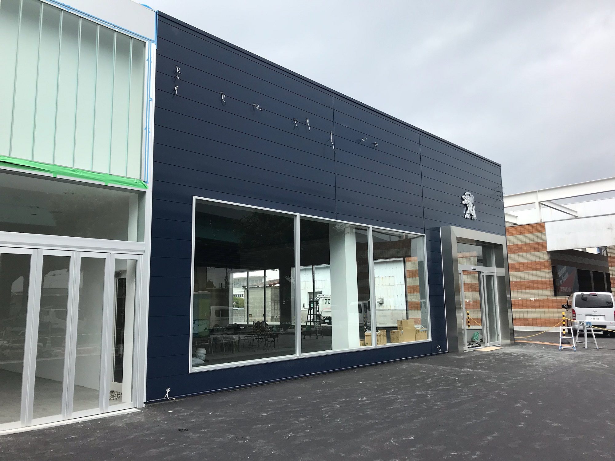 プジョー福岡 新店舗情報