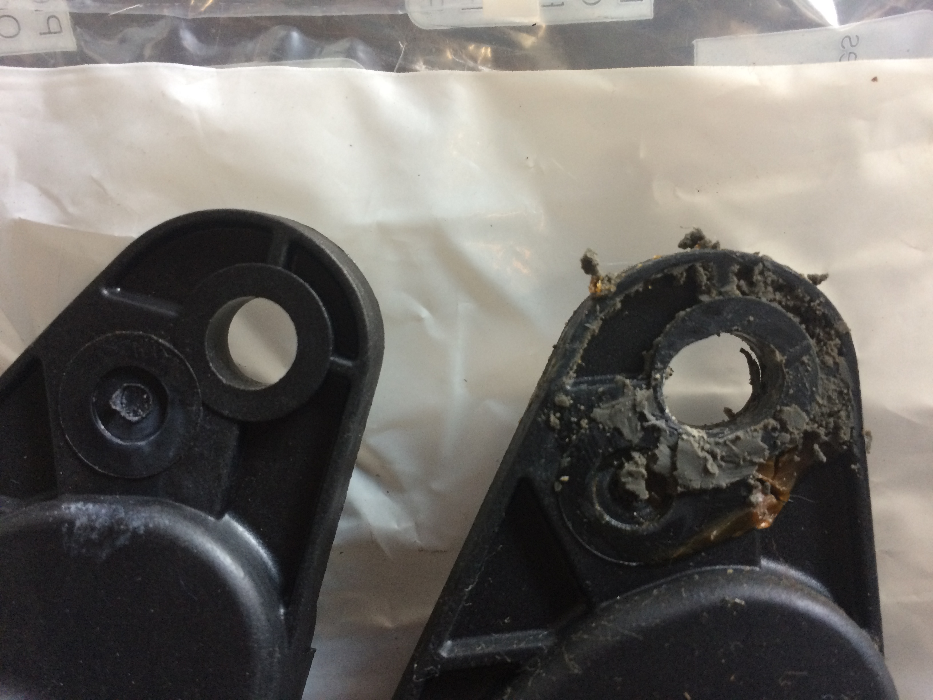 クラッチ切れない