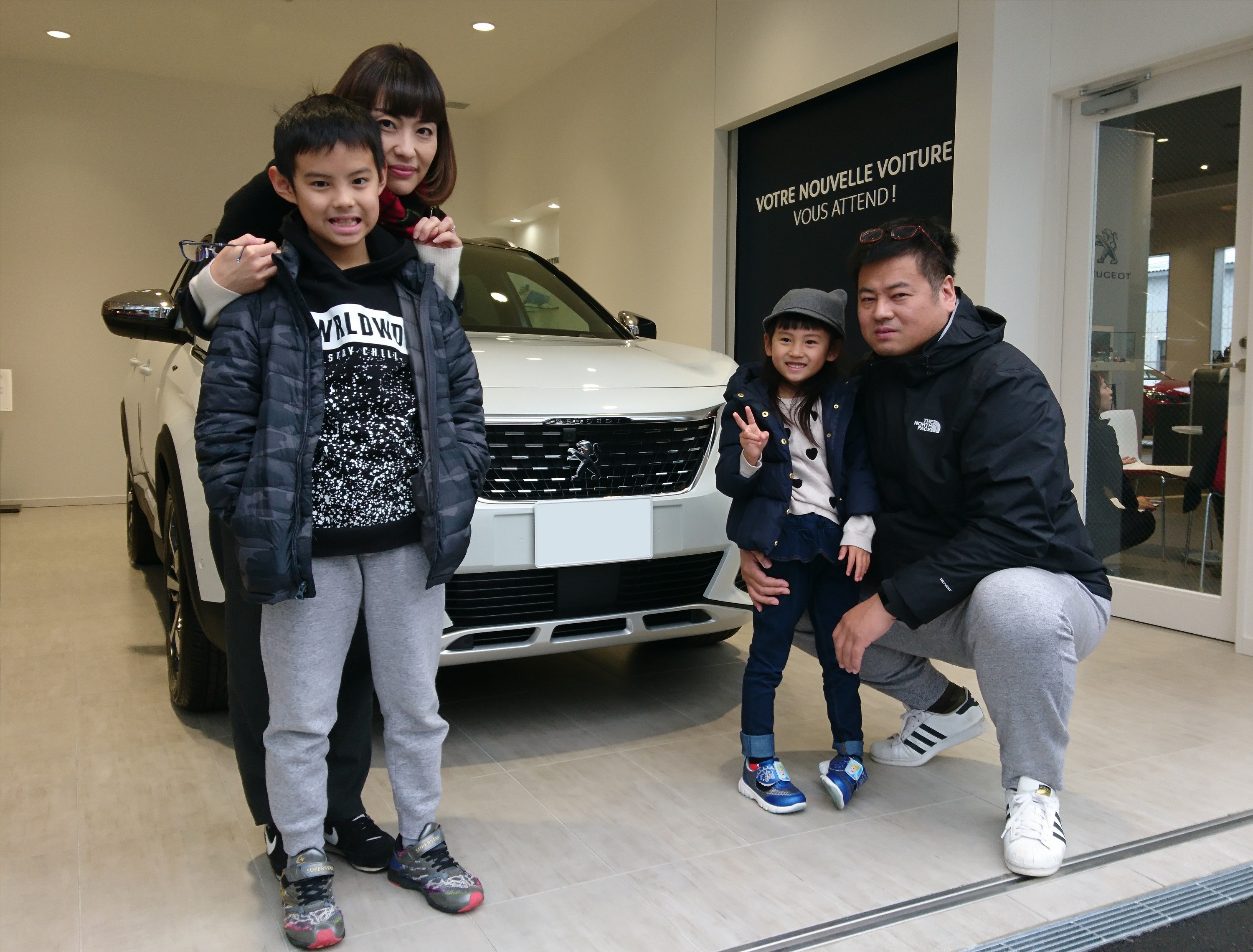 New 5008 GT BlueHDi ご納車です