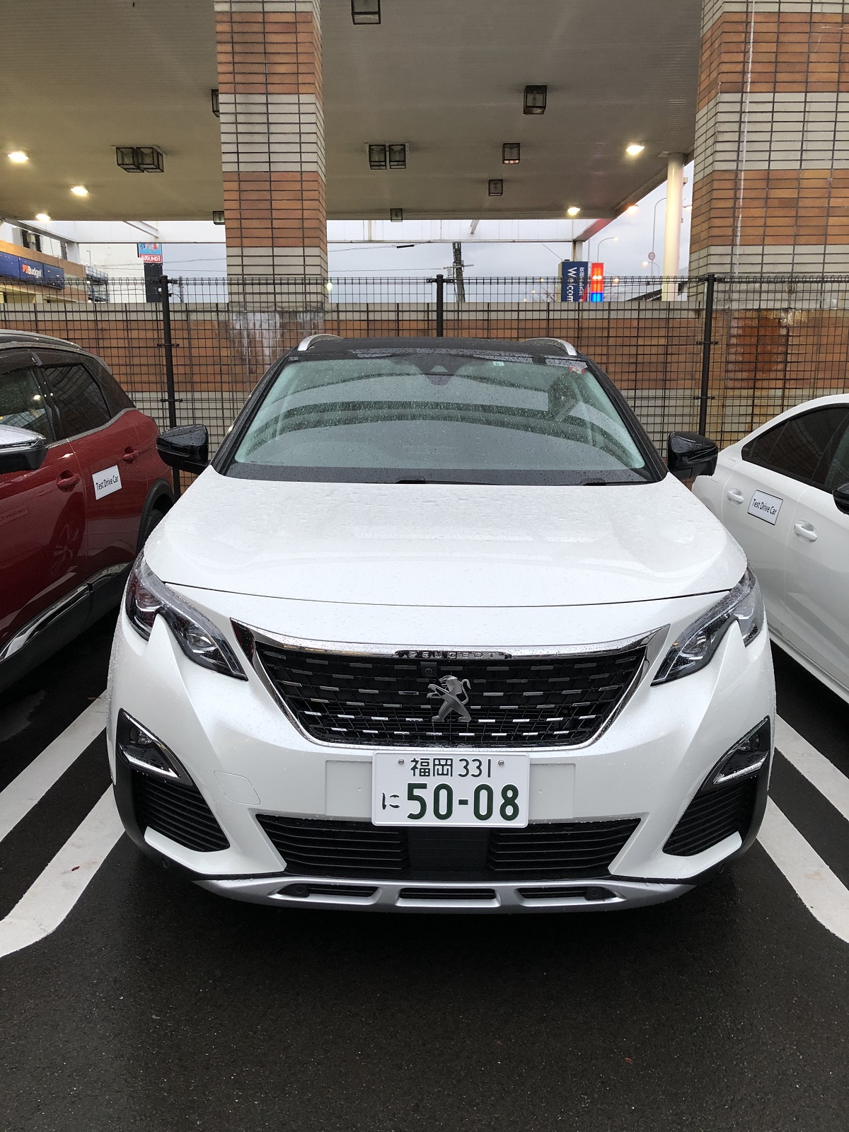 PEUGEOT 5008