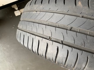 タイヤがパンクしました