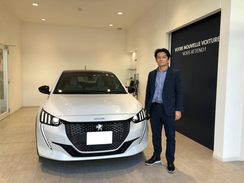 PEUGEOT　208　納車式。