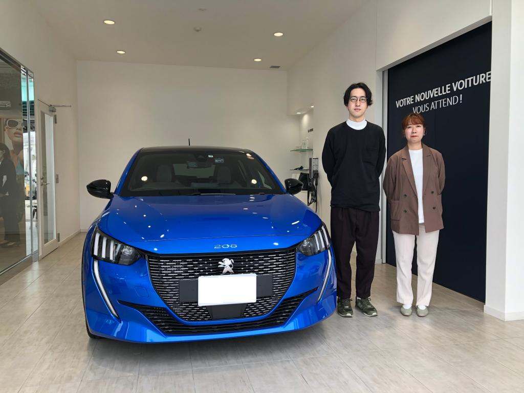 PEUGEOT　208　納車式。