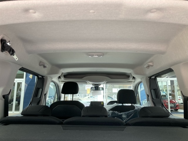 NEW　リフタ－　インテリア