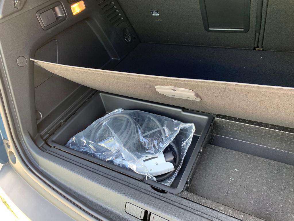 NEW3008HYBRID　インテリア