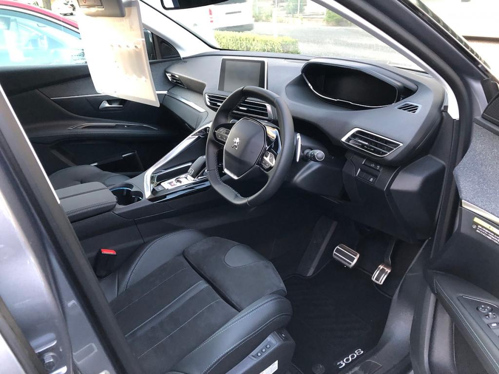 5008 CROSSCITY インテリア