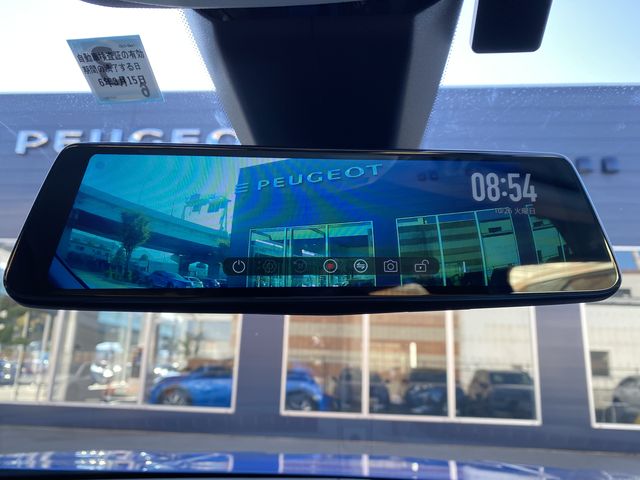 ドライブレコーダー付きディスプレイミラーのご紹介