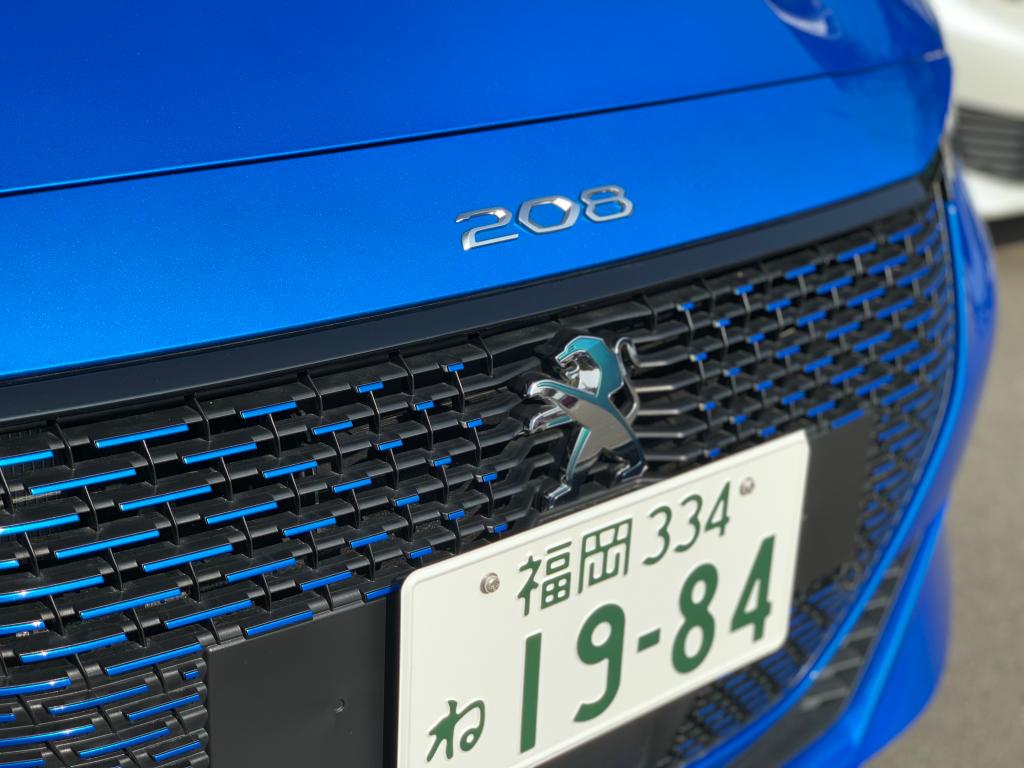 NEW　e208 GTLine  エクステリア