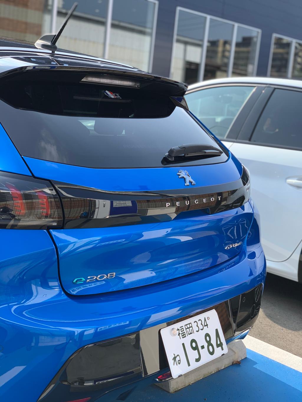 NEW　e208 GTLine  エクステリア