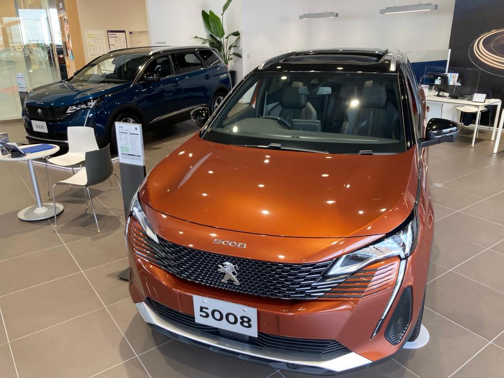 ●●　新車　5008　è208　即納在庫ございますよ！！　●●