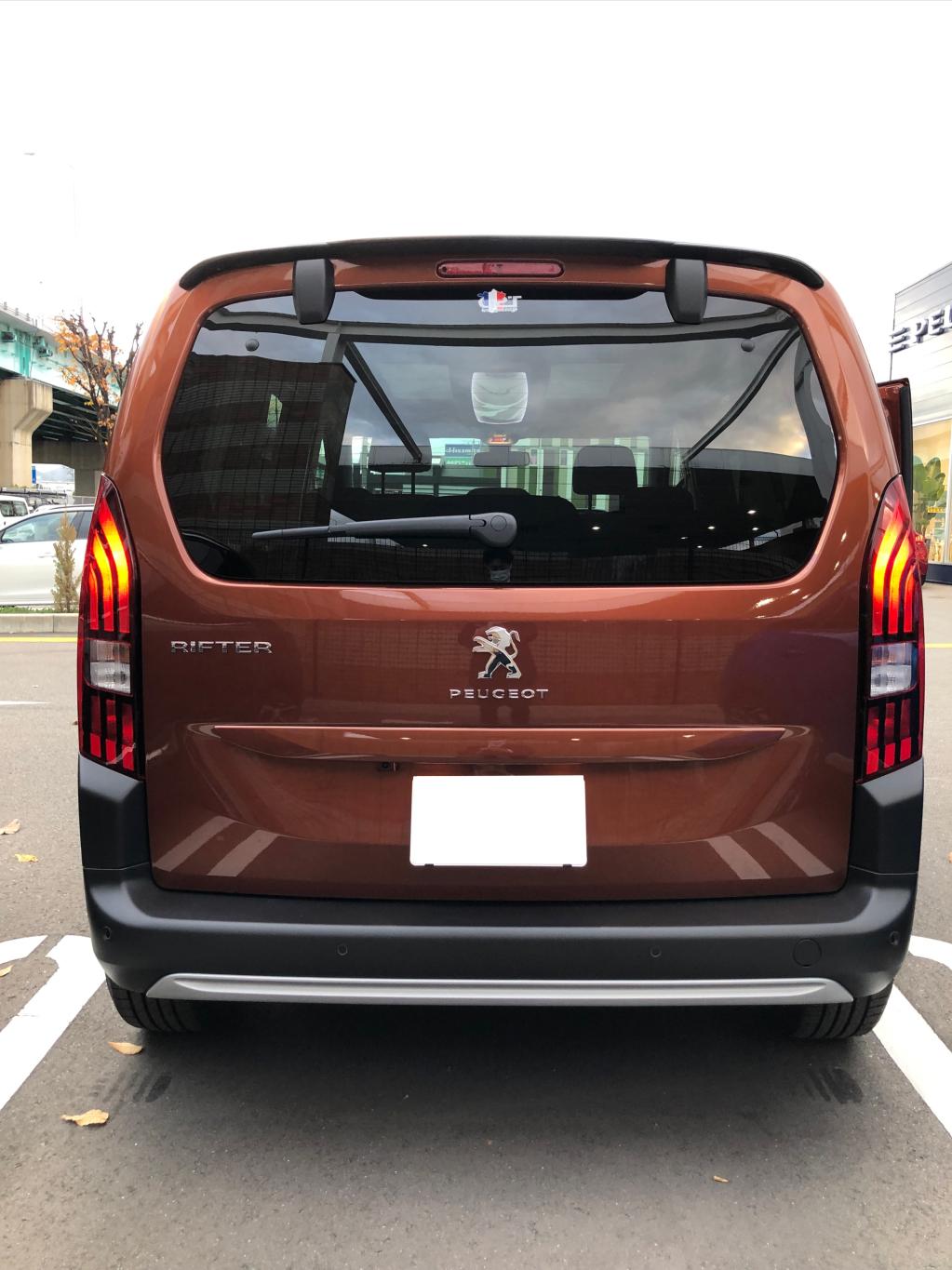 再加入　試乗車リフター　エクステリア