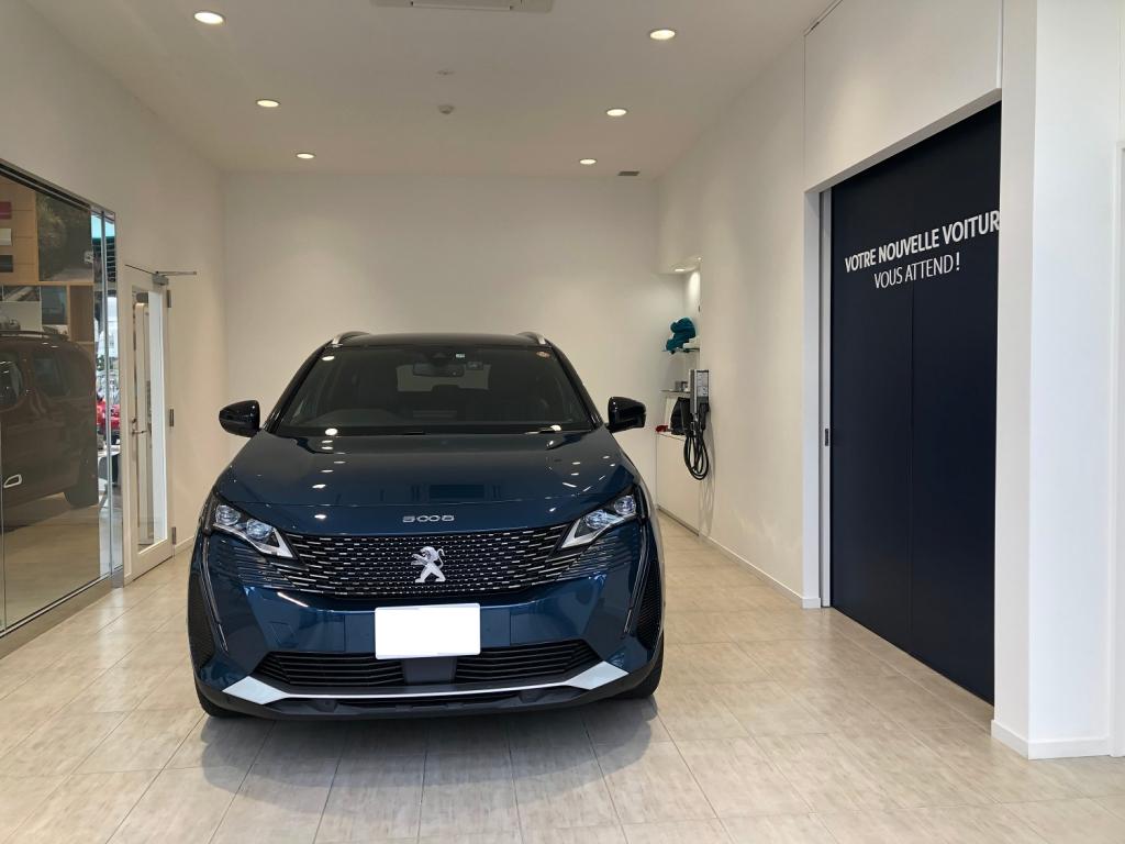 PEUGEOT　5008　納車式。
