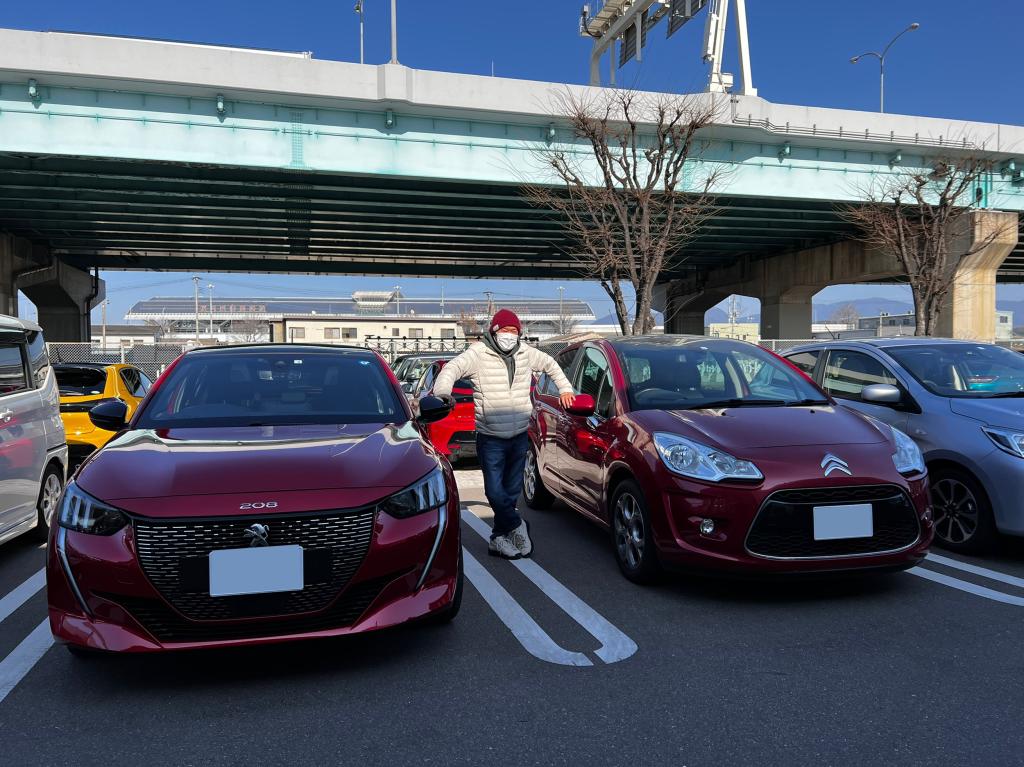 PEUGEOT  ２０８GT　納車式