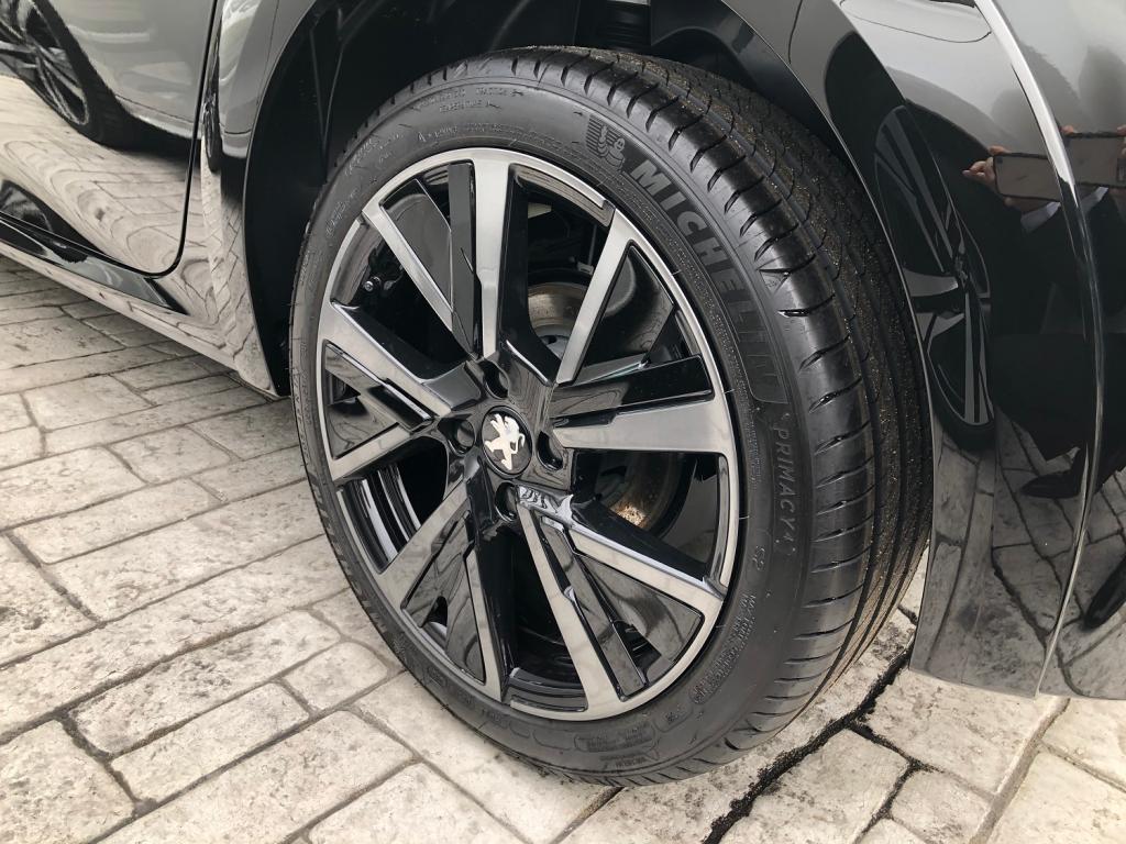 PEUGEOT　208　エクステリア