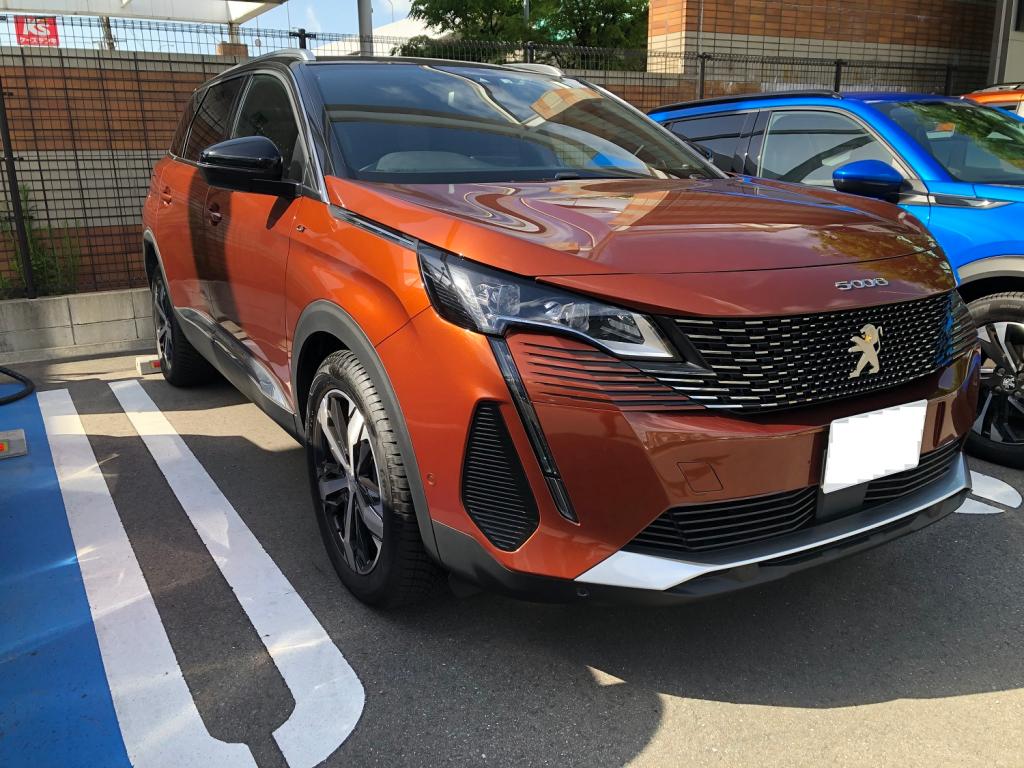 PEUGEOT　5008　エクステリア。