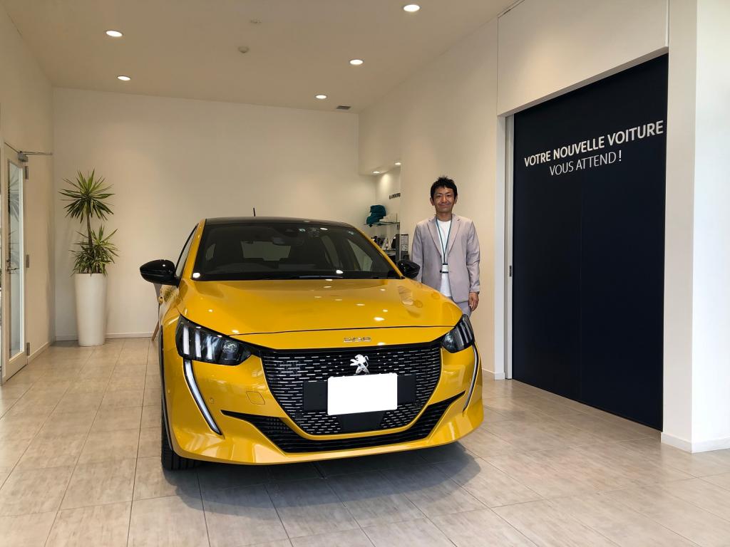 PEUGEOT　208　納車式。