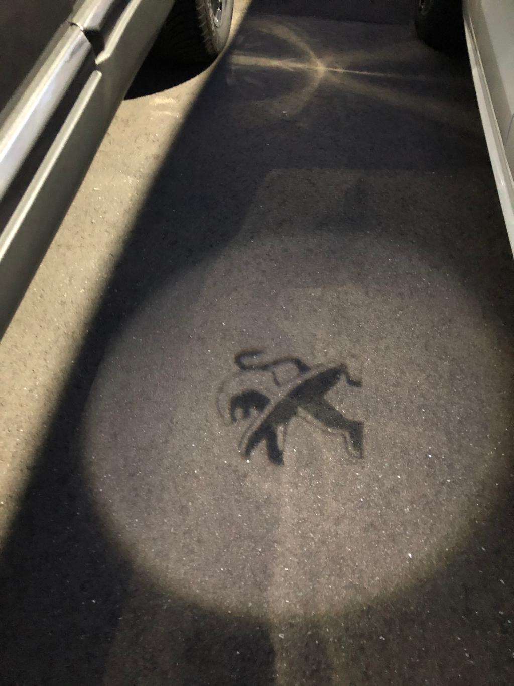 PEUGEOT 3008/5008エクステリア