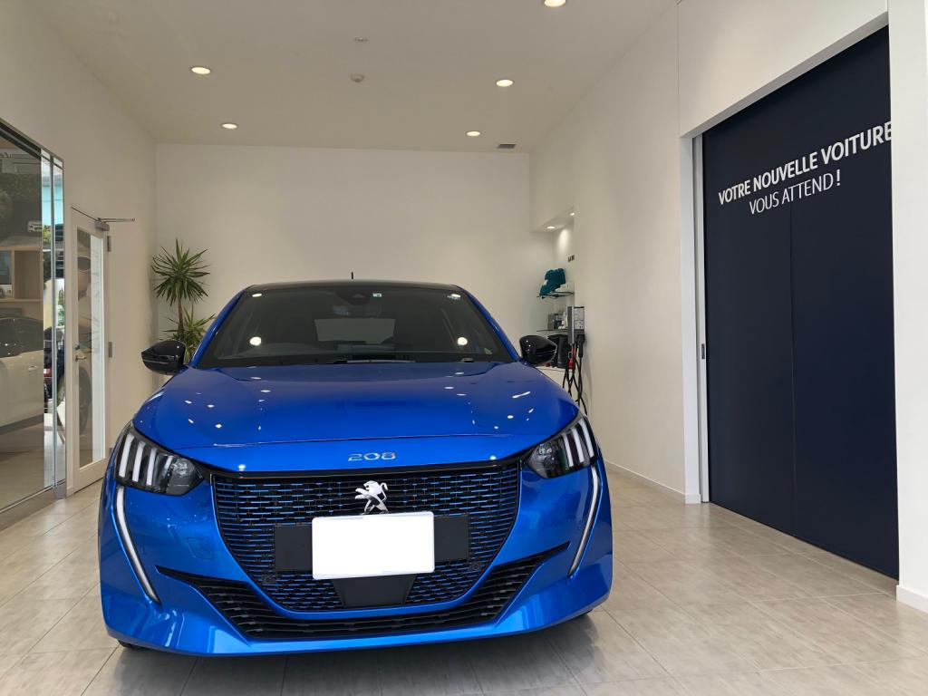 PEUGEOT　e208　納車式。