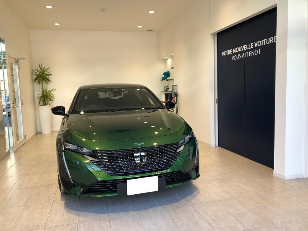 PEUGEOT　308 HYBRID　納車式。
