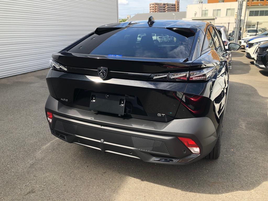 PEUGEOT 408 エクステリア