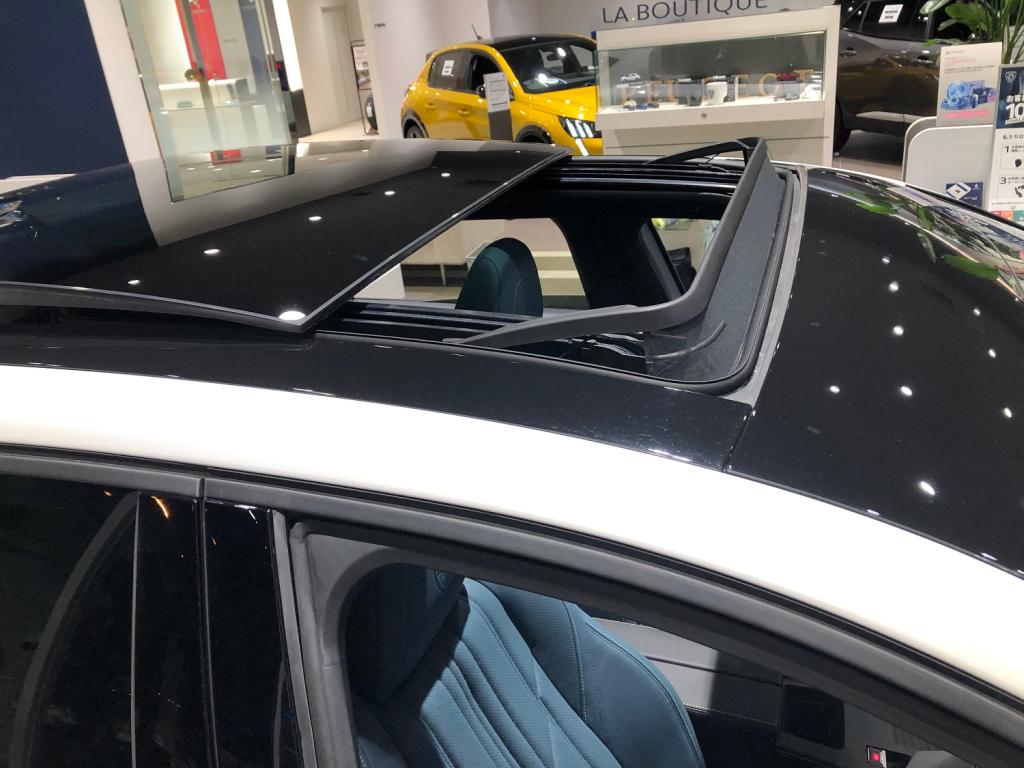 308GT BlueHDi Blue Nappa　エクステリア