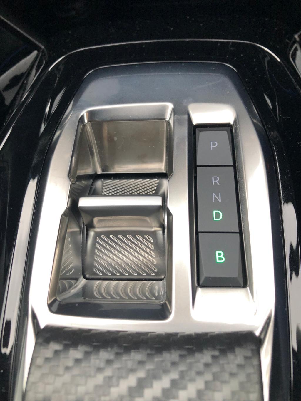 e208　試乗感