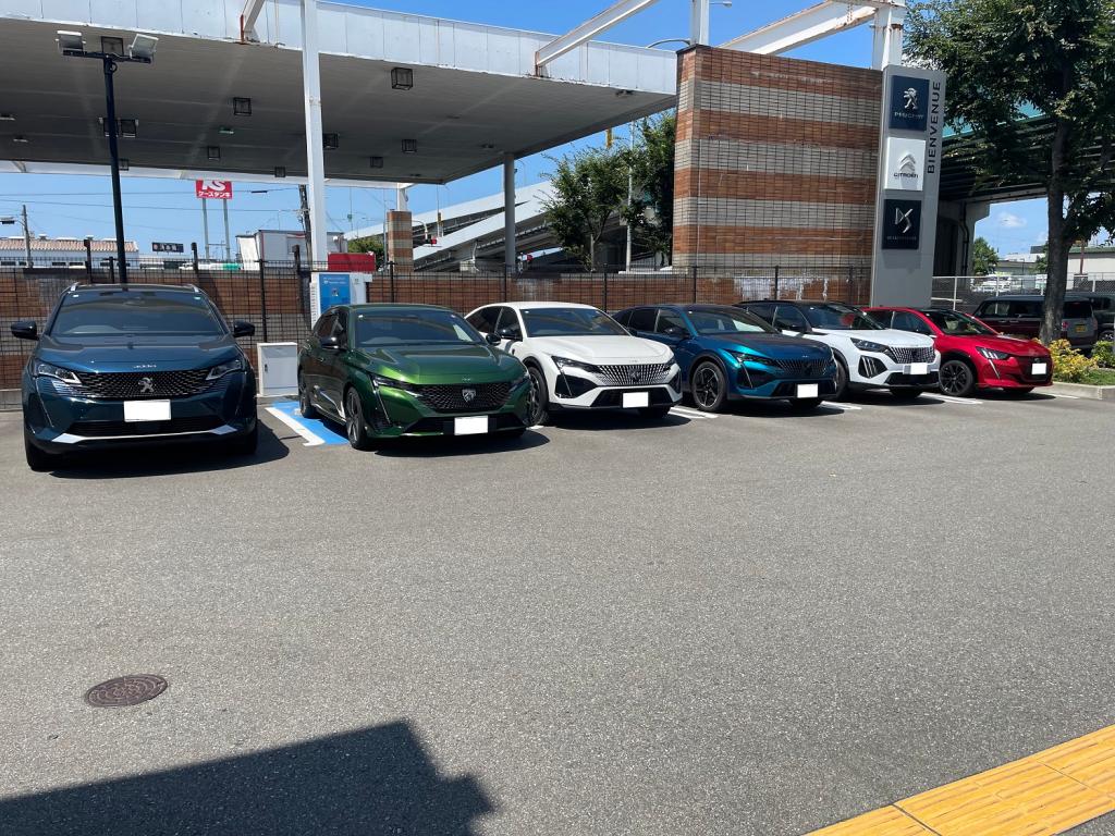 プジョー　試乗車ご用意あります（エクステリア）！！
