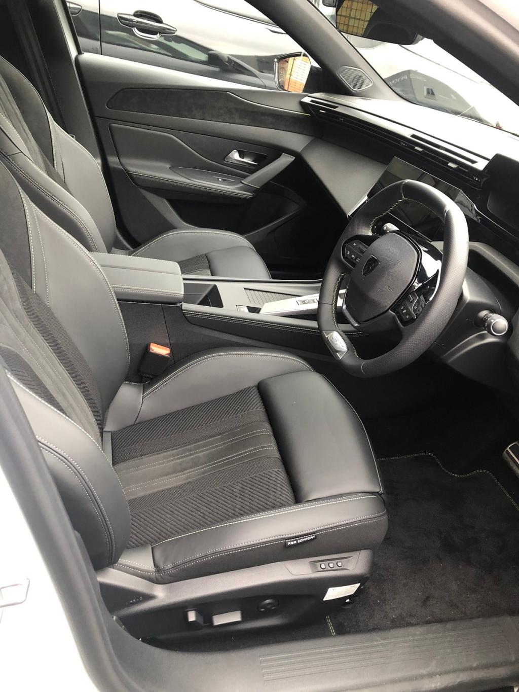NEW308SW GT PHEV インテリア