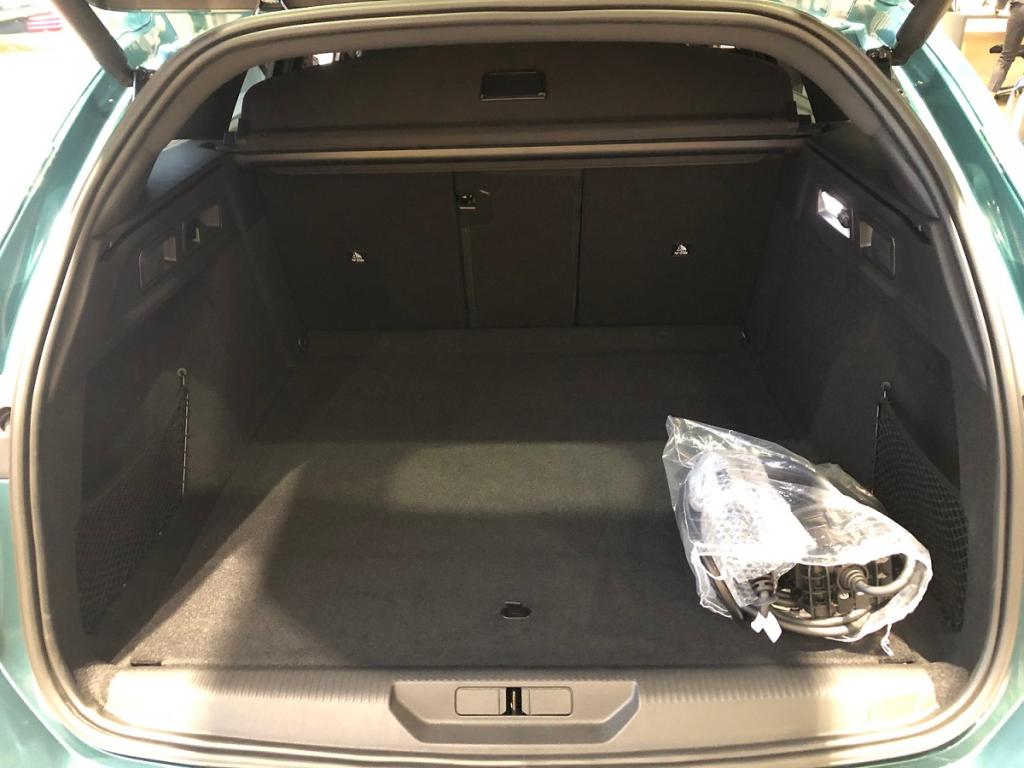 NEW308SW GT PHEV インテリア