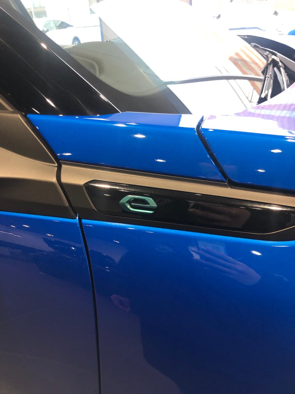 e-2008🚙 💡エクステリア