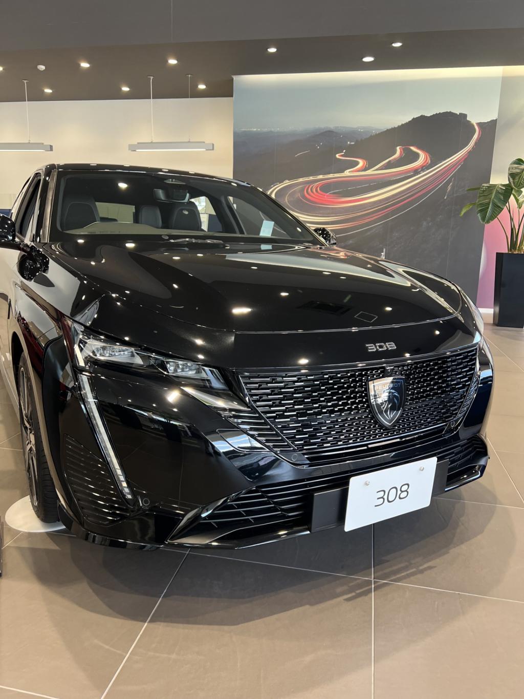 展示車🚘のご紹介！！