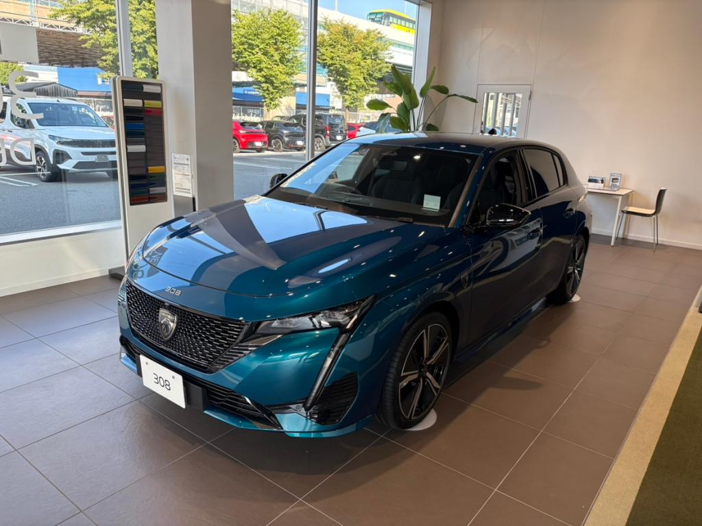 プジョーショールーム展示車🚙