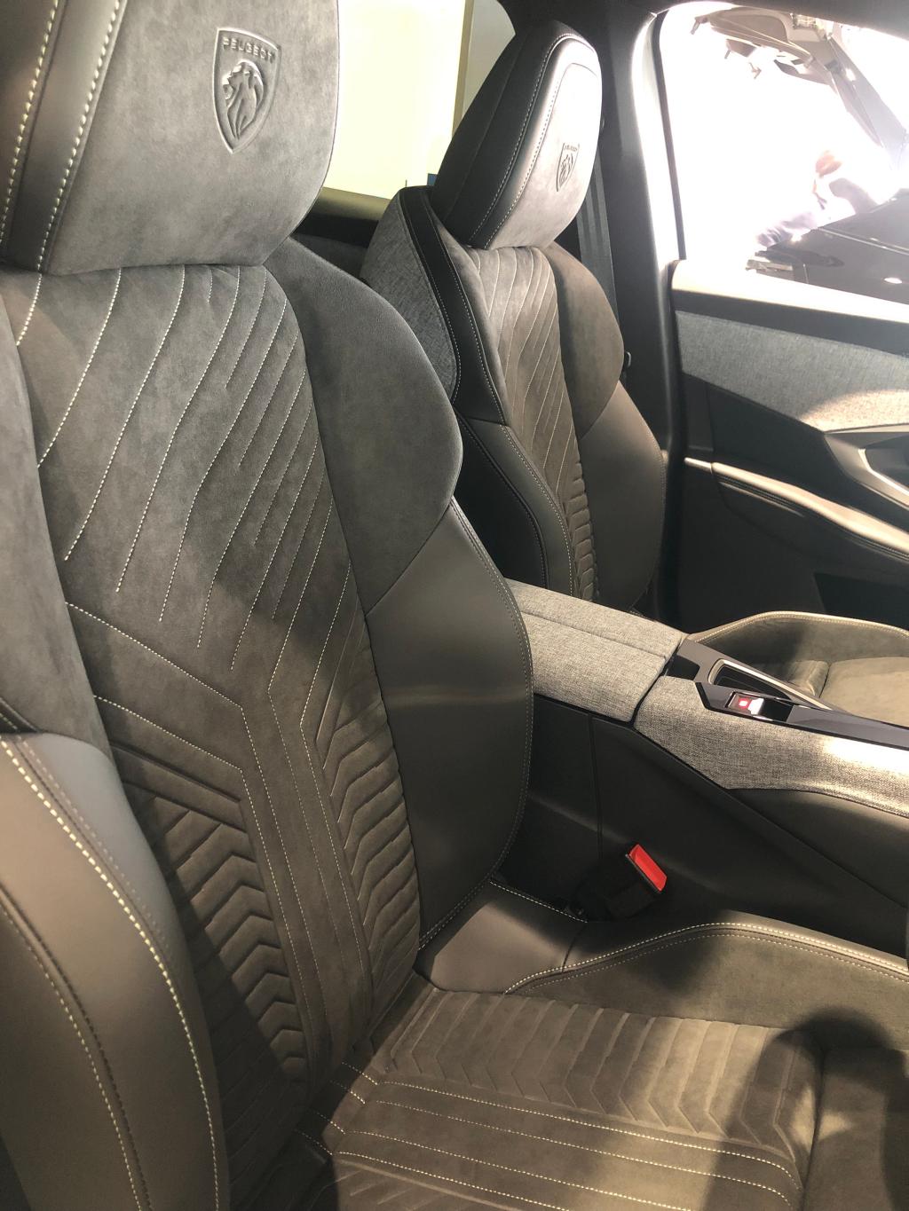 新型3008 インテリア
