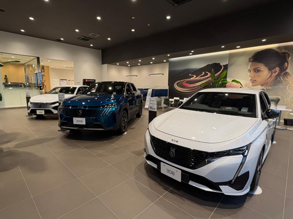 プジョーショールーム展示車🚙✨