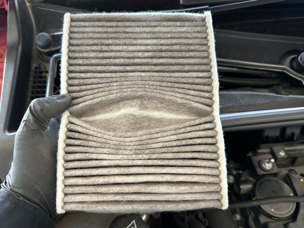 車のエアコンフィルター交換が必要な理由
